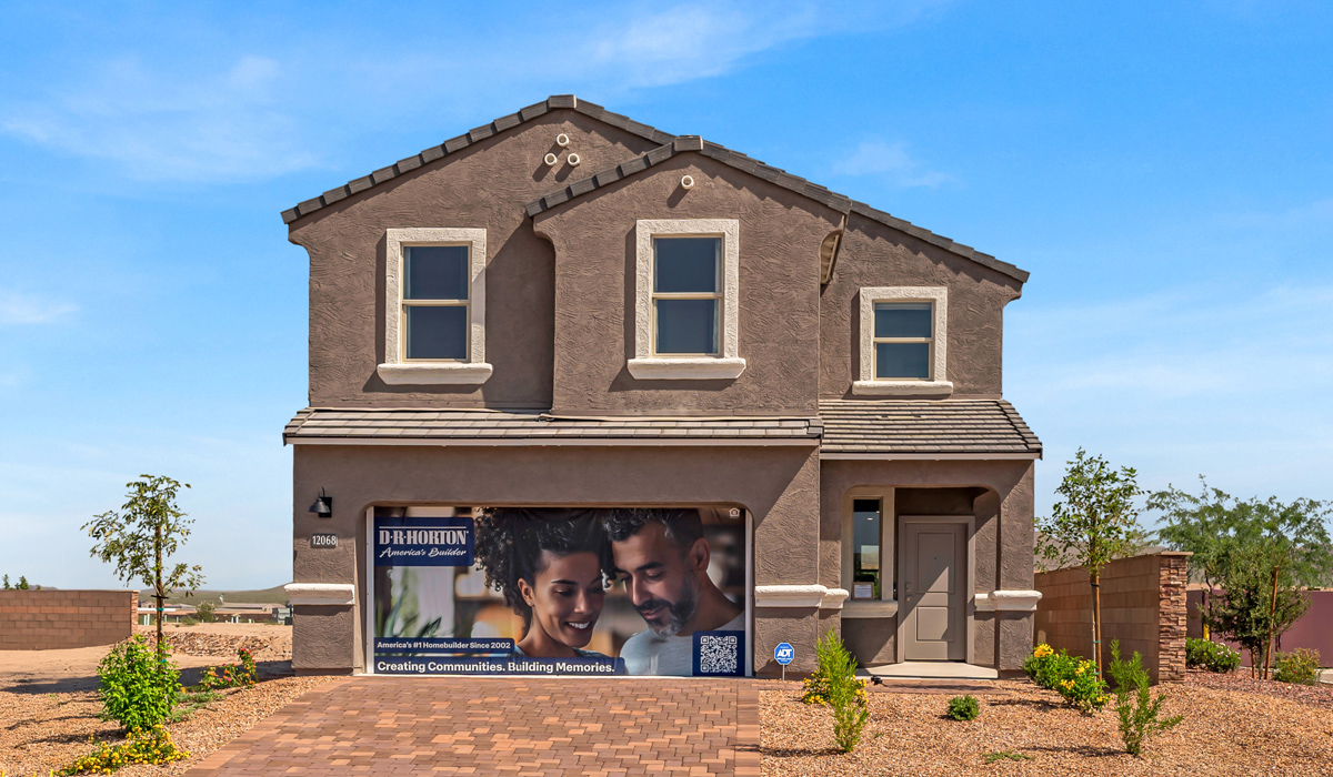 12068 N Ambrose Av exterior