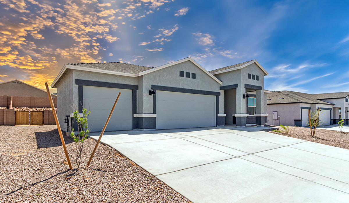 Welcome to Sycamore Vista, a serene new home community by D.R. Horton, nestled in the picturesque foothills of the Santa Rita Mountains. Sycamore Vista offers seven thoughtfully designed, single-story floor plans, perfectly paired with breathtaking mountain views and stunning sunsets.