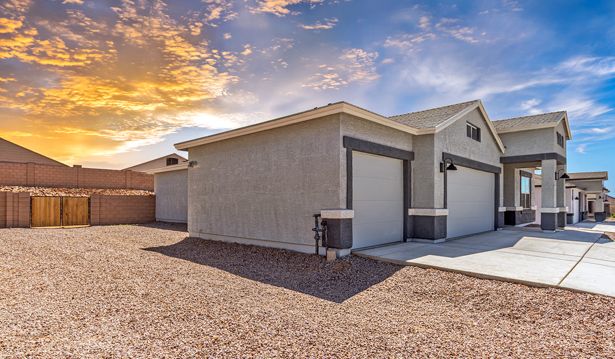 Welcome to Sycamore Vista, a serene new home community by D.R. Horton, nestled in the picturesque foothills of the Santa Rita Mountains. Sycamore Vista offers seven thoughtfully designed, single-story floor plans, perfectly paired with breathtaking mountain views and stunning sunsets.