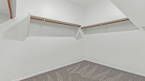 Kingston Plan H40K_walk-in closet