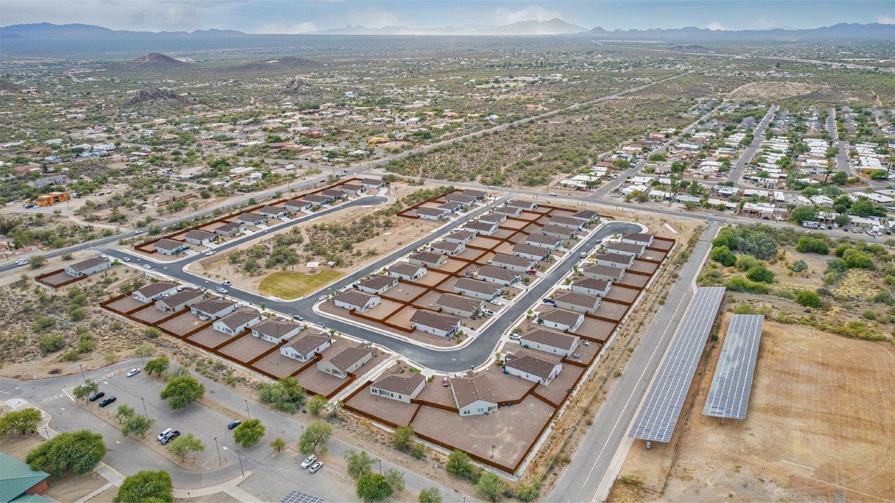 Tranquil Oasis: Arizona Backyards Offer 1000 Reasons to Relax