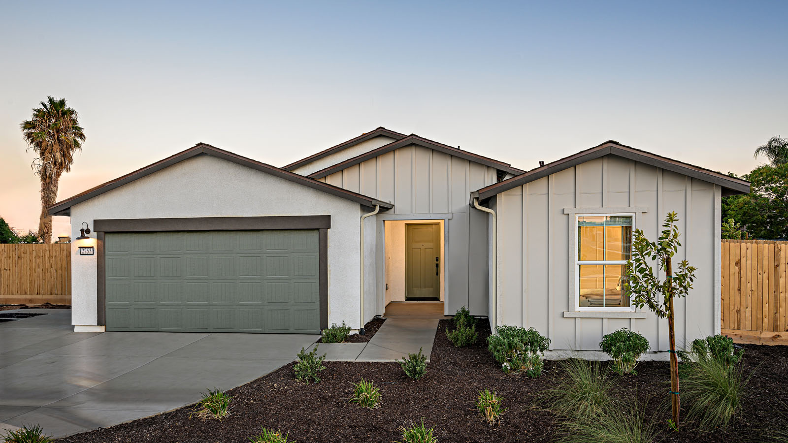 exterior of home in Bella Oaks II in Merced
